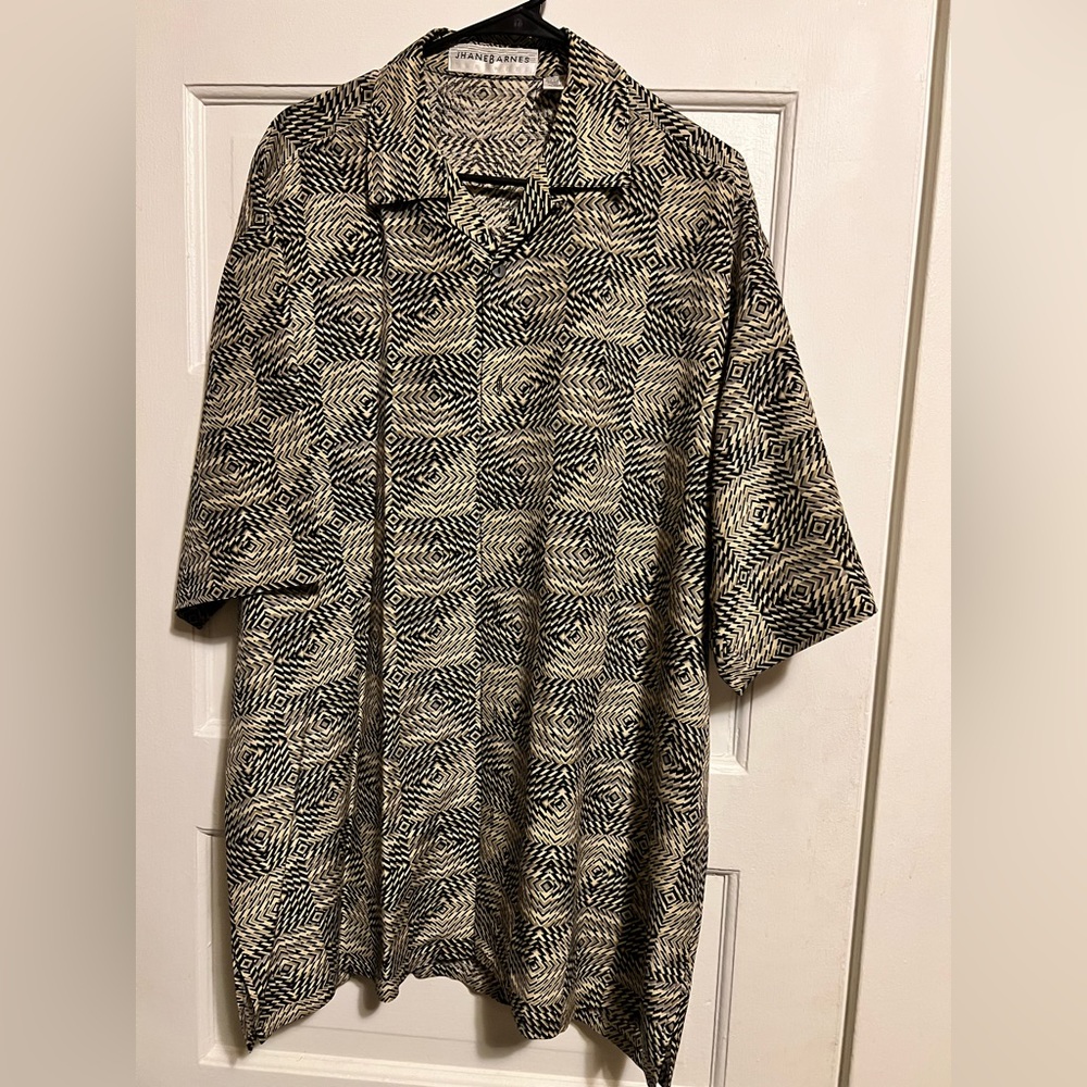 Jhane Barnes Geometric Short Sleeve Print on Silk